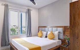 Status By Hotel The Emporio